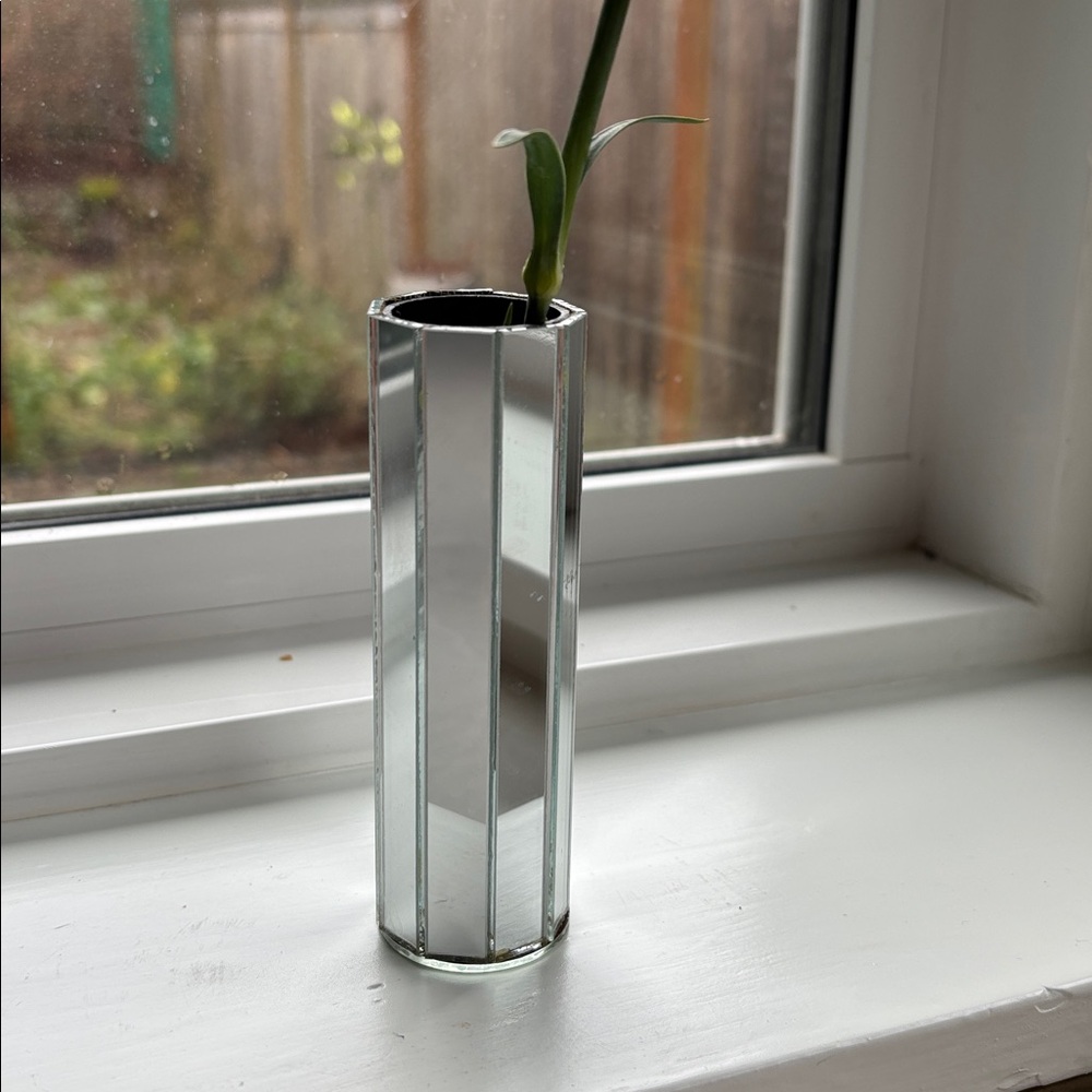Vintage disco mirrored pencil holders vases - Picture 4 of 6